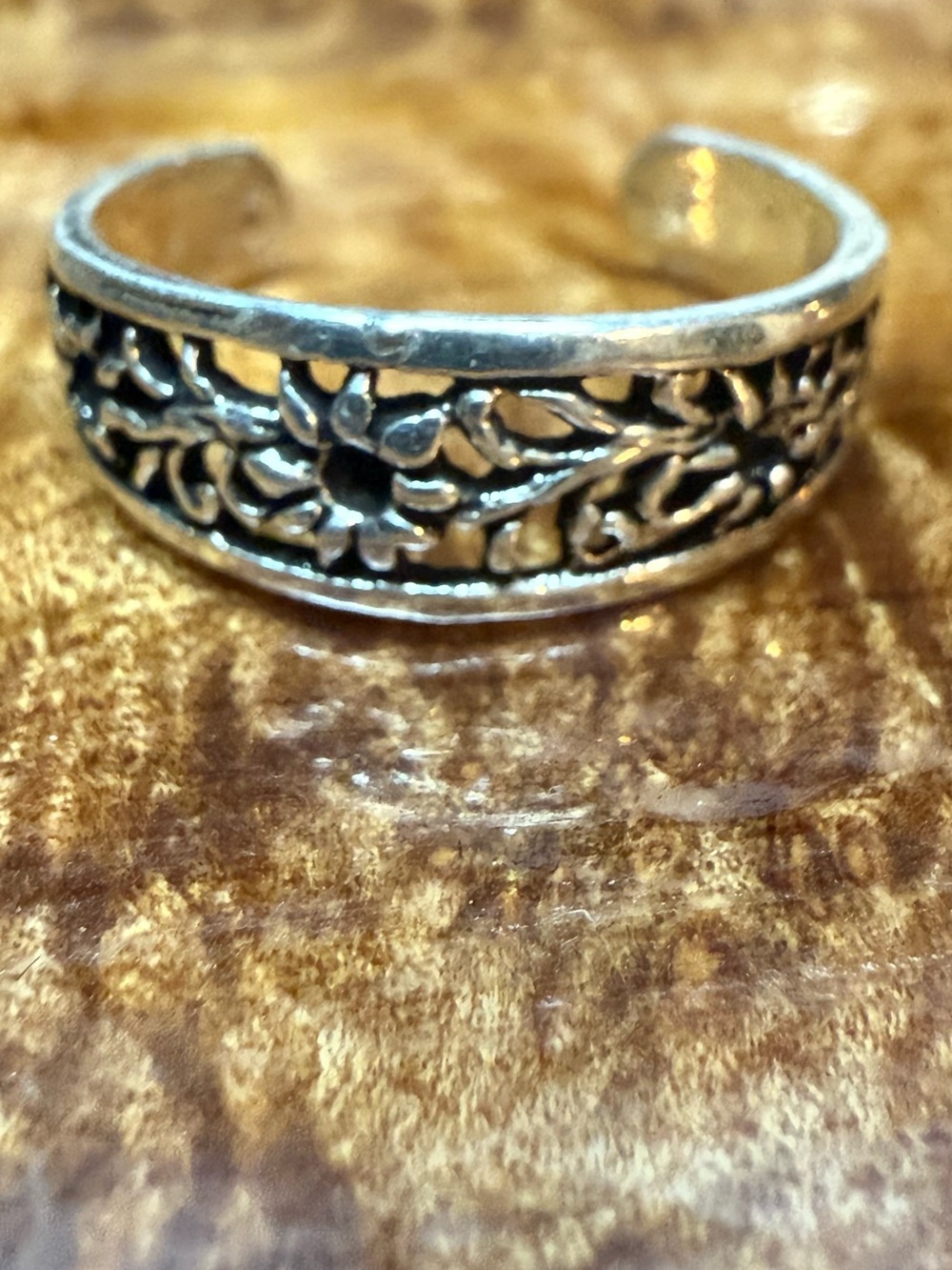 Sterling Silver Floral Adjustable Toe Ring - Picture 7 of 8